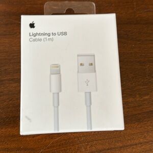 NWOT Apple lightning to USB